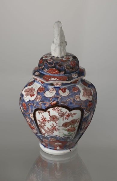 Vase with cover, Japanese, Edo period 18th century, Imari porcelain decorated with flowers, bamboo,