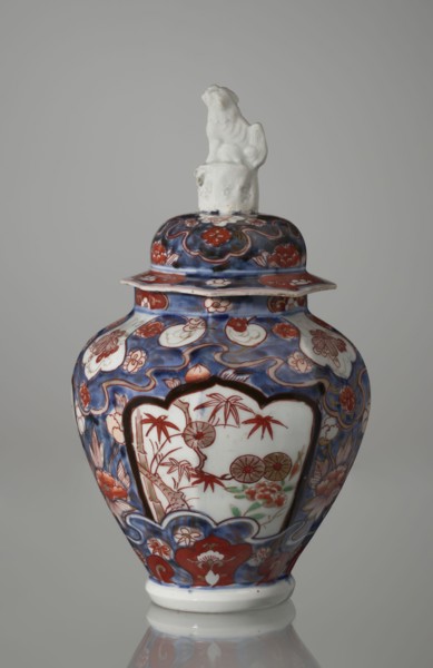 Vase with cover, Japanese, Edo period 18th century, imari porcelain vessel decorated with flowers,