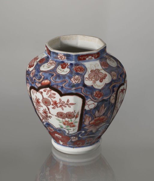 Vase with cover, Japanese, Edo period 18th century, imari porcelain vessel decorated with flowers,