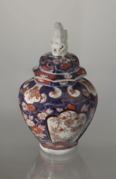 Vase with cover, Japanese, Edo period 18th century, imari porcelain vessel decorated with flowers,