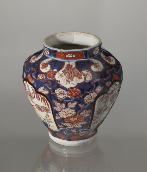 Vase with cover, Japanese, Edo period 18th century, imari porcelain vessel decorated with flowers,