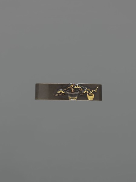 Sword hilt cap kashira, Japanese, Edo–Meiji period 19th century. Melee weapon hilt cap decorated