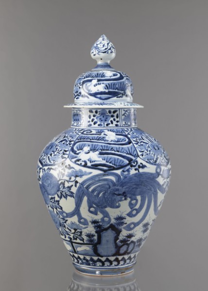 Vase with cover, Japanese, Edo 1603–1868, Genroku 1688–1704–Kyoho 1716–1736, ca. 1690–1730, Arita;