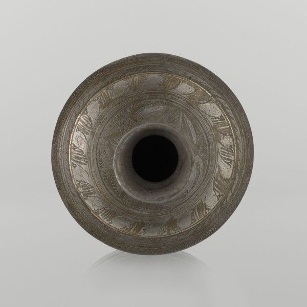 Bottle;, Early 20th century Middle East. Ceramic vessel, height 21.6 cm, width 10.5 cm. Neck