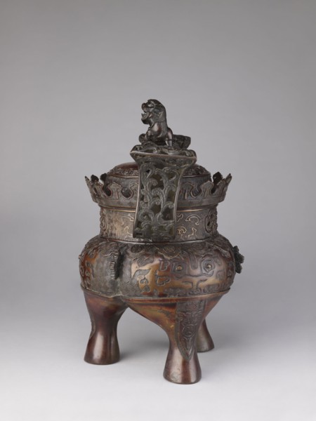 Ding-type incense burner koro with cover, Yoshida maker;, noted. Japanese, Meiji period 1868–1912,