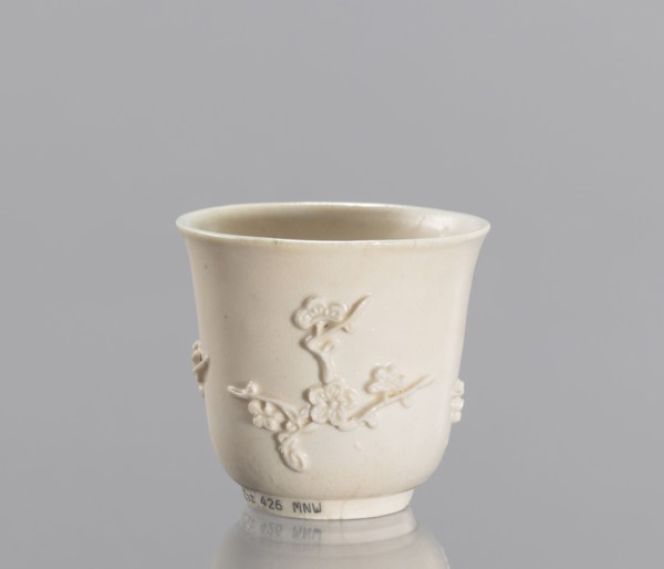 Bowl, decorated with plum trees, porcelain blanc de Chine, Chinese, plastic decoration, 19th