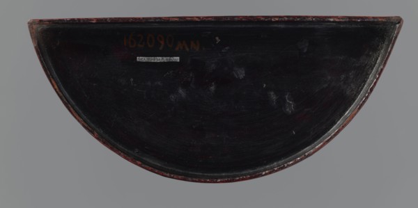 Box with a lid, semi-circular container decorated on the lid with a dense pattern of peony flowers