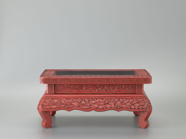 Table-shaped stand, meander and geometric ornament, plant ornament with peonies; Chinese art,