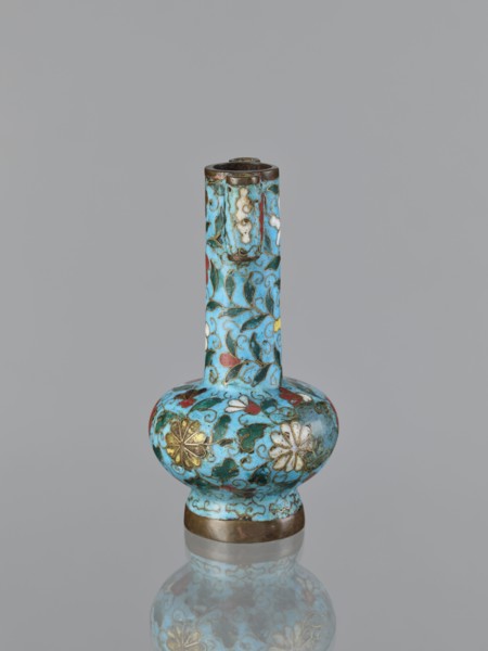 Vase, cloisonné enamel with gilding; Chinese, Qing dynasty 1644–1911, 19th century. Plant