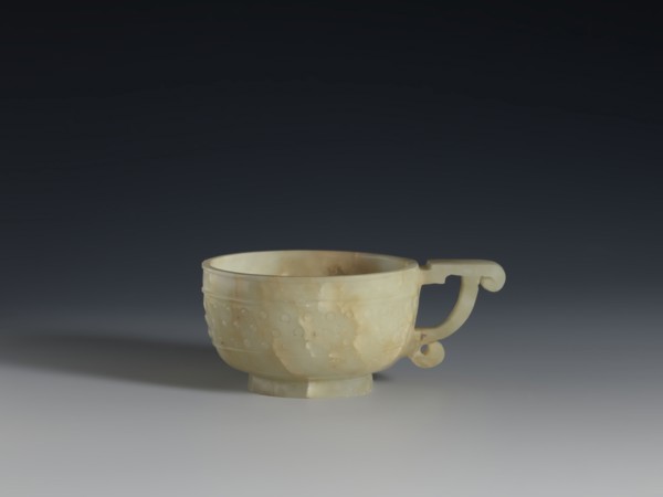 Bowl, Chinese, Qing dynasty 1644–1911, 18th century, China; porcelain vessel with rueding pattern