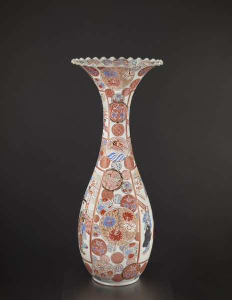 Vase, Japanese; colored porcelain with dragons, figurative scenes, geometric decorations, peonies,