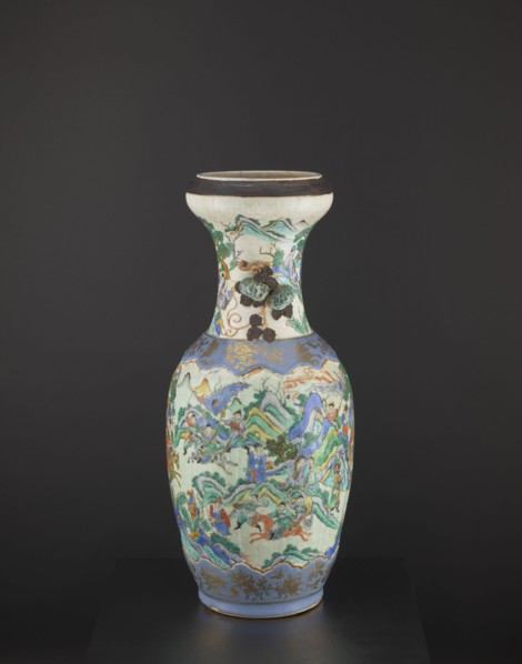 Vase, figurative scenes, Chinese art, Chinese culture, colored porcelain, warriors, plant