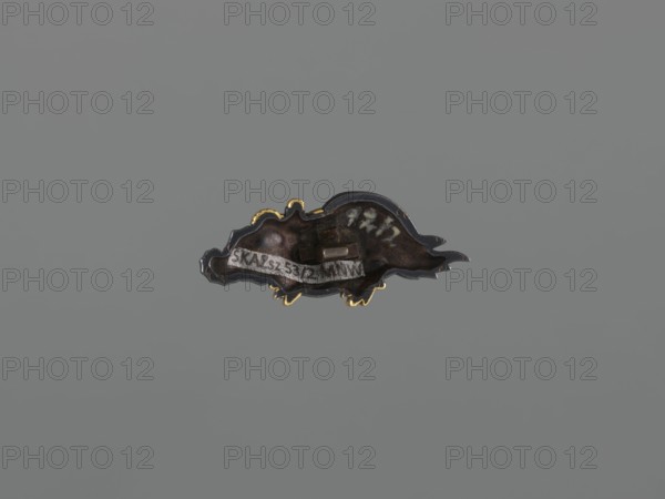 Sword hilt decoration menuki, Suiyôdô, Toshimasa maker, Japanese art, Japanese culture, Edo