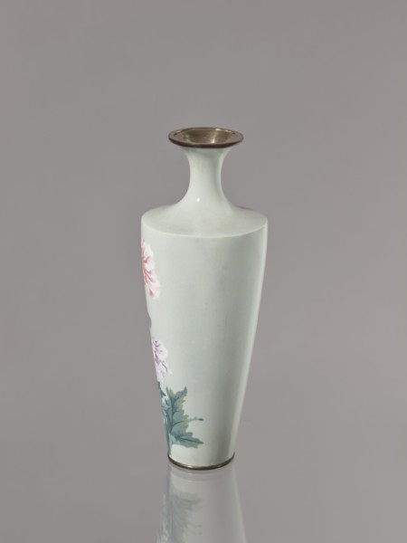 Vase, cloisonné enamel; symmetrical decoration of blooming poppies on a grey-blue background;