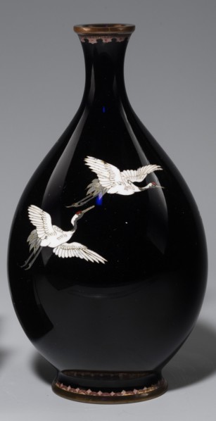 Vase, gift; cloisonné enamel; Japanese; Meiji period 1868–1912, 19th/20th century; Nagoya, Japan;