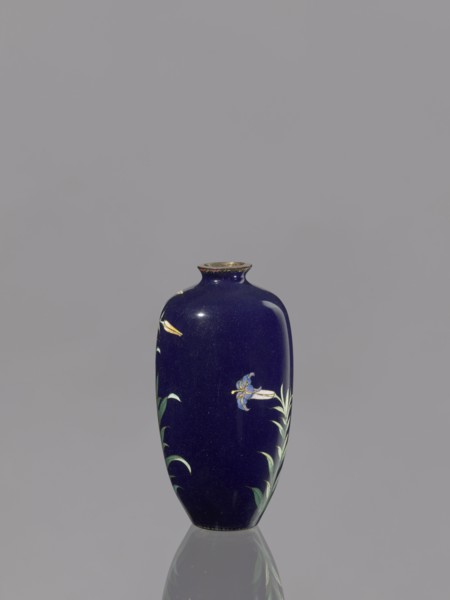 Vase, lilies; Japanese art; Japanese; Meiji 1868–1912; cloisonné enamel; 19th/20th century Meiji