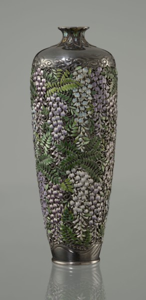 Vase by Hiratsuka Mohei b. 1836 maker, Meiji period, ca. 1880–1890, Japan. Slender ovoid,