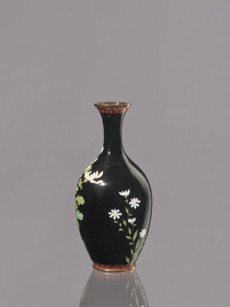 Vase, chrysanthemums, Japanese art, Japanese culture, flowers iconography, Meiji 1868–1912,