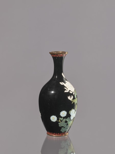Vase, gift; repossession Krakow; chrysanthemums; Japanese art; Japanese culture; flowers