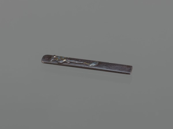 Knife handle kozuka, maker, kozuka crafted in Japan, Edo period 18th century; decorated with herons