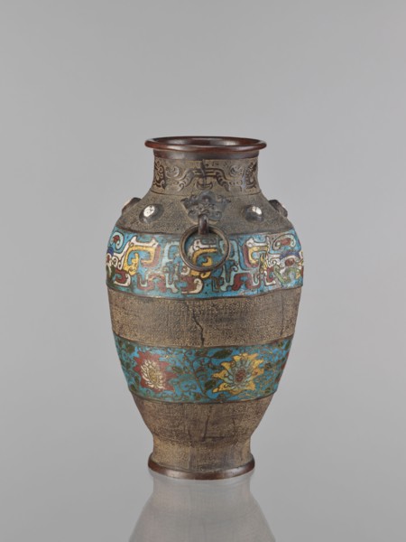 Vase, Chinese, Qing dynasty 1644–1911, 18th century, porcelain vessel decorated with lotuses, plant