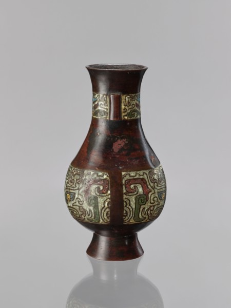 Vase, Chinese, taotie iconography, Qing dynasty 1644–1911, 19th century, ceremonial/ritual vessel,