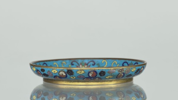 Plate, cloisonné enamel, Round plate with a flat bottom, without a distinct facet, with an arched