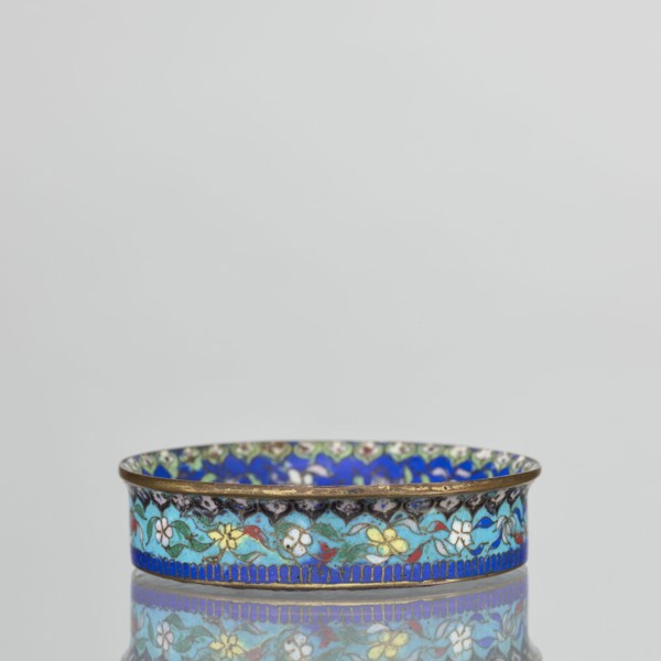 Bowl, 19th century, China. Cloisonné enamel decorative vessel, height 2.3 cm, diameter 9.4 cm. The