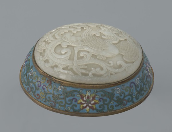 Box with a lid., Chinese, Qing dynasty, Qianlong period, 18th century. Cloisonné enamel on metal