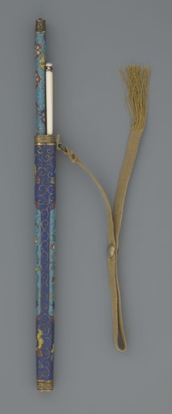 Travel cutlery set in case;, 19th century, China, Qing dynasty. Includes: a Knife with cloisonné