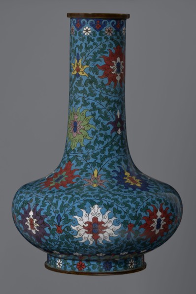 Vase, gift; Chinese, Qing dynasty 1644–1911, cloisonné enamel; 2nd half of the 18th century. Vase