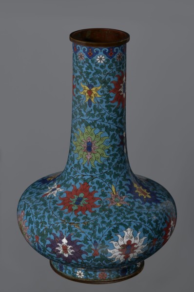 Vase, Chinese, Qing dynasty 2nd half of the 18th century. Cloisonné enamel vessel with a long, wide