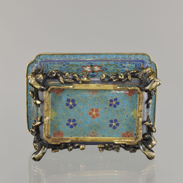 Flower pot incense burner on four legs, Chinese, Qing dynasty 1644–1911, cloisonné enamel, 18th