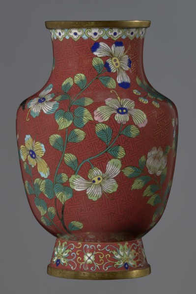 Vase, gift, Chinese art, Chinese culture, Qing 1644–1911, Xianfeng 1851–1861, cloisonné enamel,