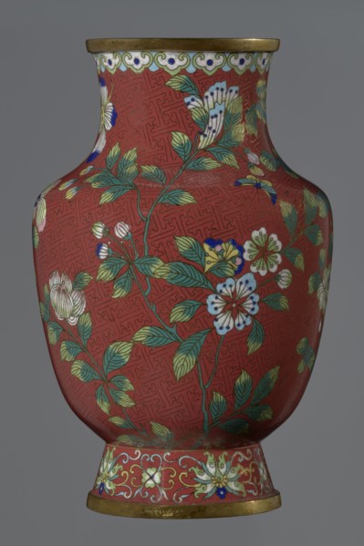 Vase, Chinese; Qing dynasty, Xianfeng period 1851–1861; cloisonné enamel; 1st half of the 19th