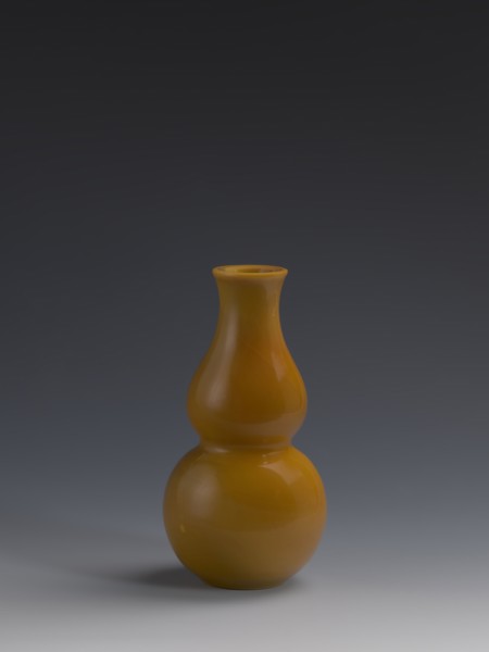 Vase, double gourds design, stained yellow glass, cast and cut, opaque; 18th century Qing dynasty,