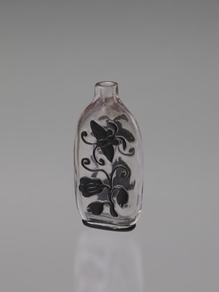 Flask - snuffbox; cylindrical neck; layered transparent glass with a black top layer; decoration