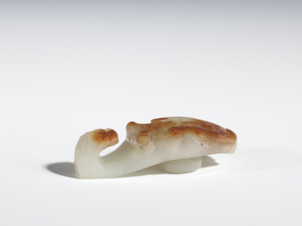 Belt clasp, Chinese, dragons iconography, plant ornament, Qing dynasty 1644–1911, jade with