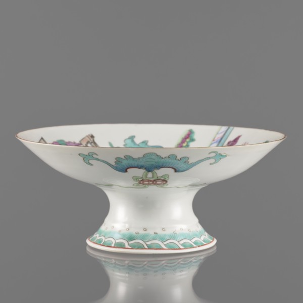 Platter, Paderewski, Ignacy Jan 1860–1941. Chinese art; Qing dynasty Tongzhi, 1862–1874. Porcelain