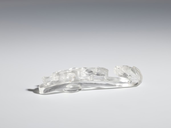Belt clasp, Chinese; Qing 1644–1911. Rock crystal with inclusions; full-plastic carved head; shank: