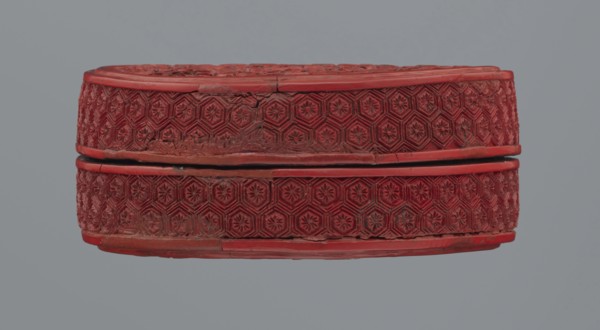 Box with lid, Chinese, Qing 1644–1911, 19th century. Two-tone lacquer, red and black black lacquer