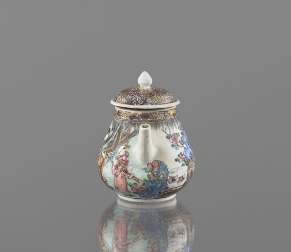 Teapot. Porcelain with white transparent glaze; decoration painted with onglaze enamel paints.
