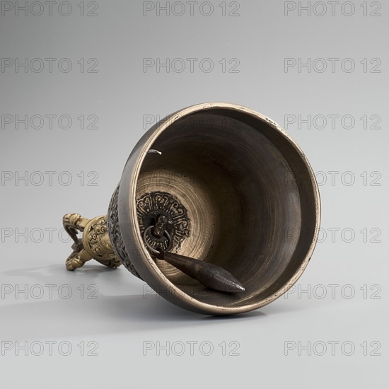 Bell, Tibetan Buddhist art, Himalayan art, Mongolian art, Himalayan culture, Mongolian culture,