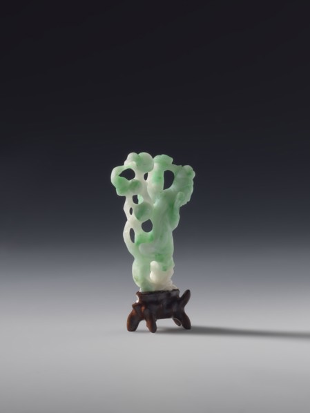 Guanyin, white-green jade, full sculpture, engraved, 19th century Qing dynasty, China, Chinese