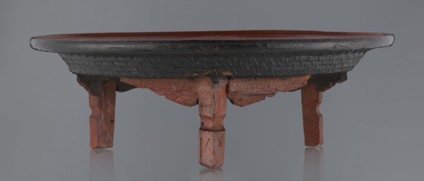 Ritual vessel, gift, Burmese art, Burmese culture, religious rites. Tray with a fluted surface