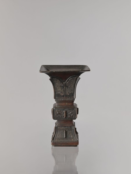 Fangzun vase, Chinese art, Chinese culture, ornament: plant banana plants, meander, iconography:
