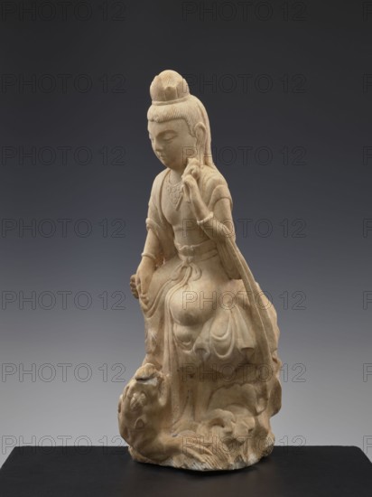 Guanyin with qilin, Chinese, Qing 1644–1911, goddess of Chinese Buddhism with unicorn qilin