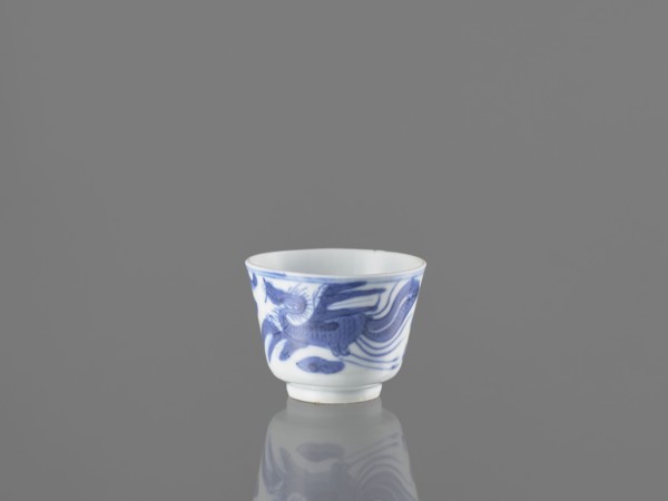 Bowl, ; fenghuang phoenix and dragons iconography; Chinese art; birds; blue-and-white porcelain;