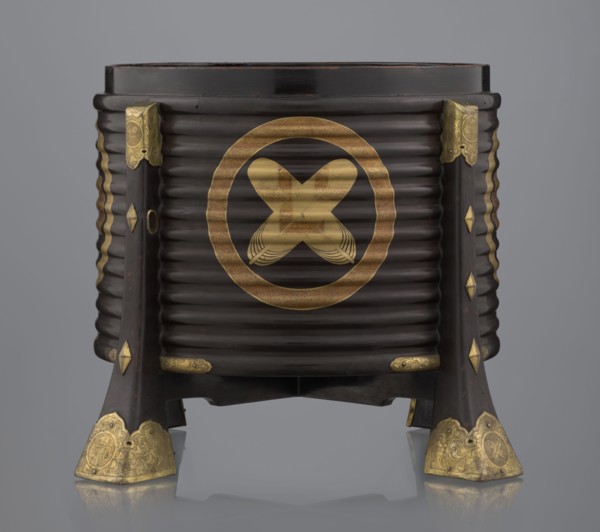 Container hokai for shells for the game kai awase;, Japanese; Meiji 1868–1912 and Edo 1603–1868