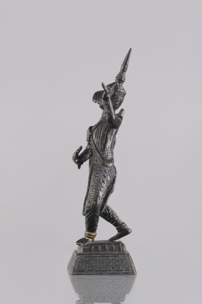 Dancer figurine, Southeast Asian art, musicians, Southeast Asia culture, 1st half of the 20th